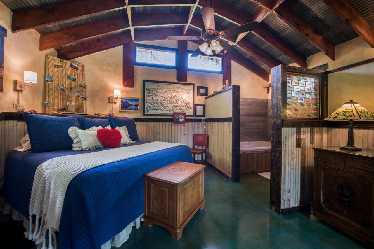 Barons Creekside Resort Фредериксберг Экстерьер фото