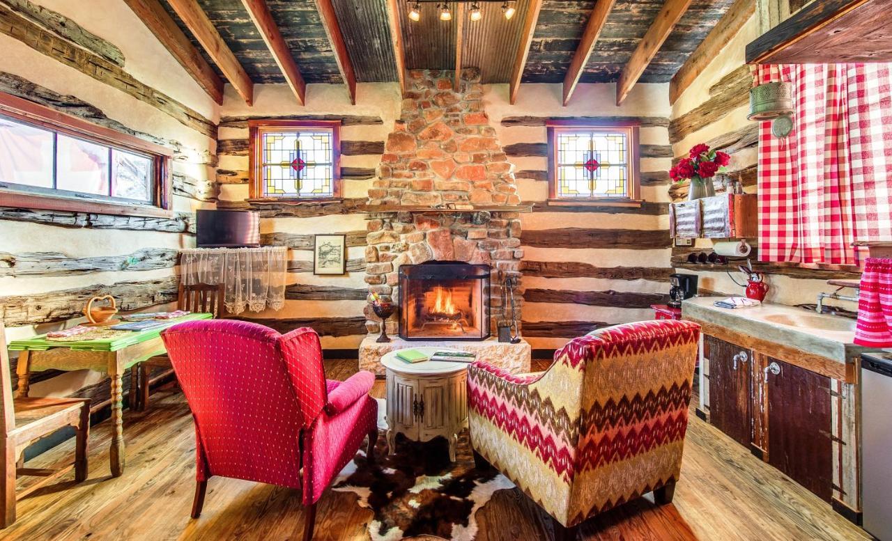 Barons Creekside Resort Фредериксберг Экстерьер фото